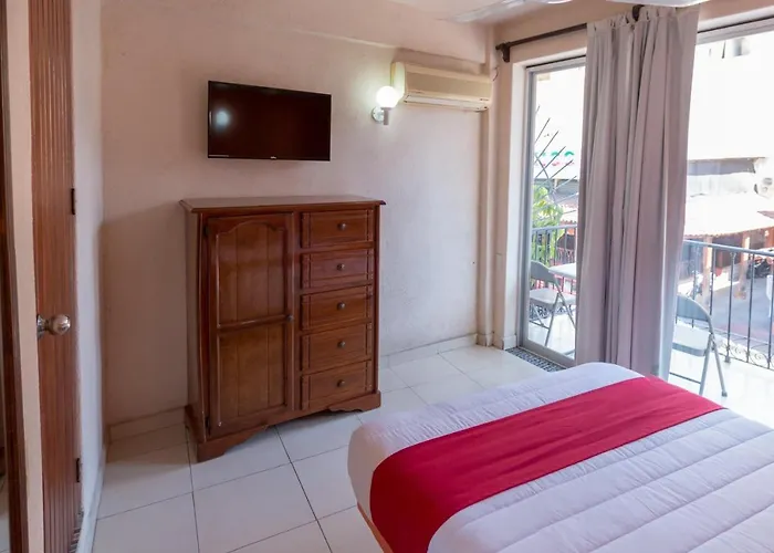 Casa Bravo Hotel 2*