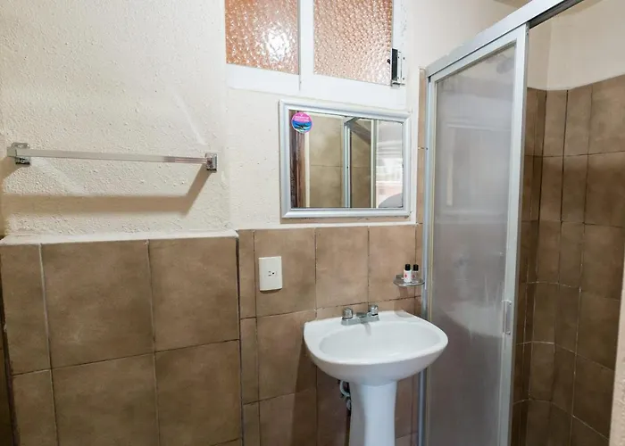 Casa Bravo Hotel 2*