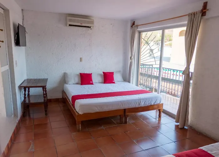 Casa Bravo Hotel 2*
